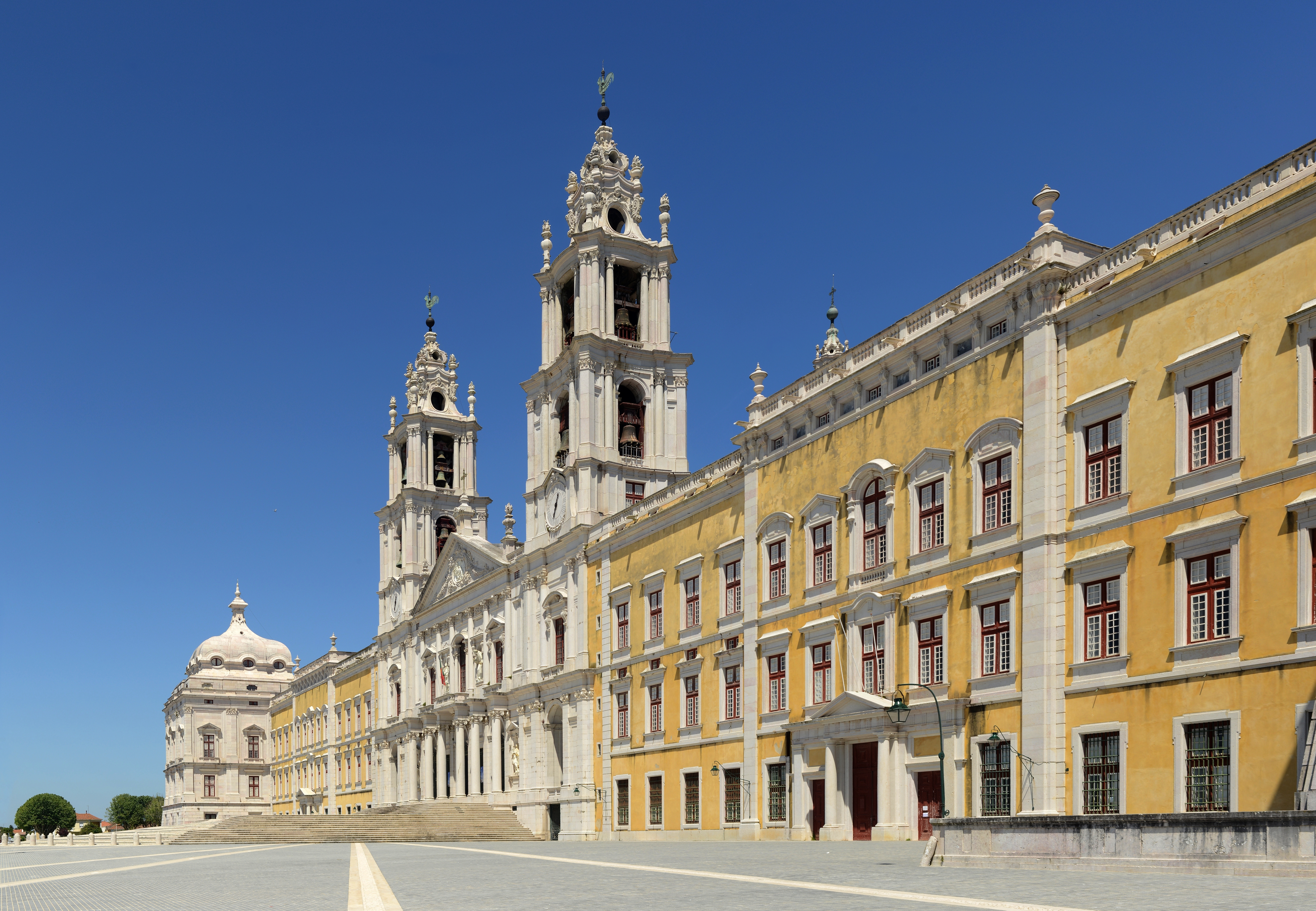 Palácio Nacional de Mafra — obra colossal de D. João V